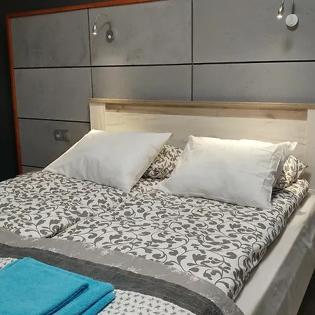 Apartament Jollla *